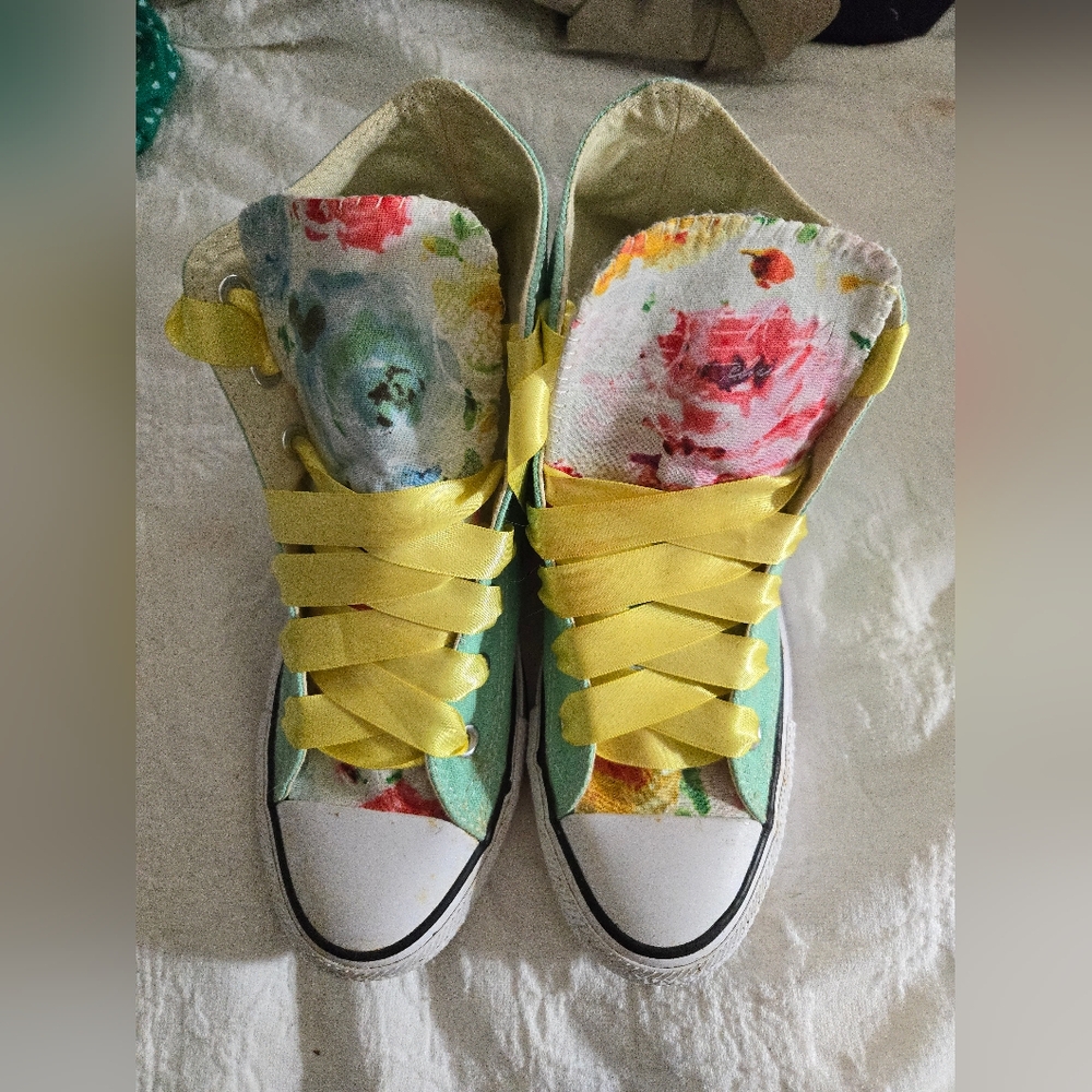 Custom Converse All Star High Tops women's size 8